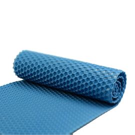 Синя Вощина, Колір: Синій