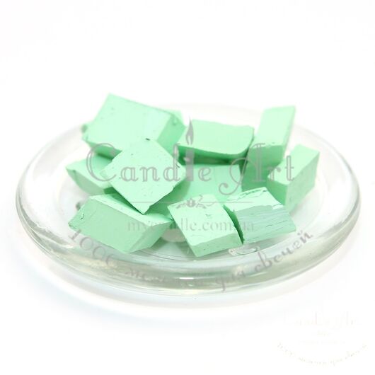 Pastel green dye for paraffin and wax, Color: Pastel green