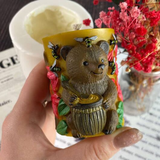 Силіконова форма для свічок - Ведмедик з бджілками, фото 3 - Candle Art Силіконова форма для свічок - Ведмедик з бджілками, фото 3