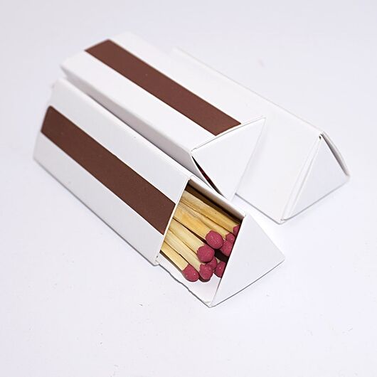 Souvenir triangular matches, pack contains an average of 18 matches