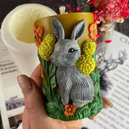 Силіконова форма для свічок - Зайчик у квітах, фото 3 - Candle Art Силіконова форма для свічок - Зайчик у квітах, фото 3